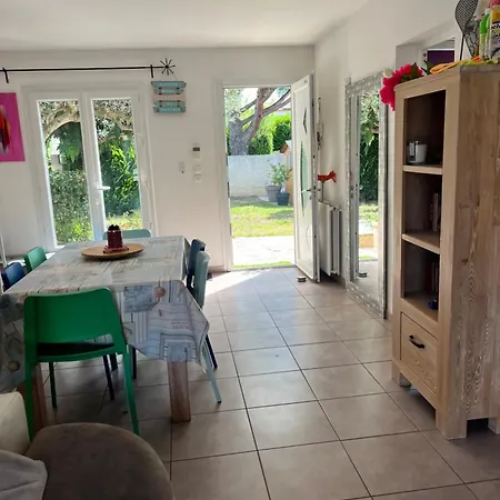 Piscine Cosy, 3 Chambres, 3 Sdb, Havre De Paix A 10 Min Des Plages 别墅 *